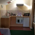 Edwards Cosy Penzion 3*