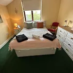 Edwards Cosy Penzion 3*