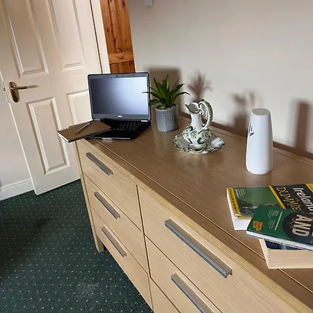 Edwards Cosy 3* Galway