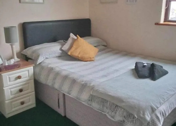 Edwards Cosy 3* Galway