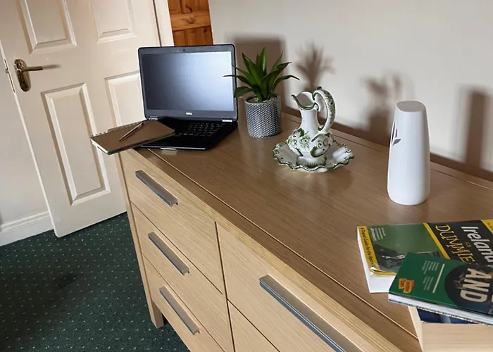 Edwards Cosy 3* Galway