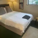 בית הארחה Eamonns Cosy Private Parking גלוואיי