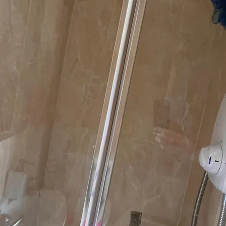 Edwards Cosy Affittacamere