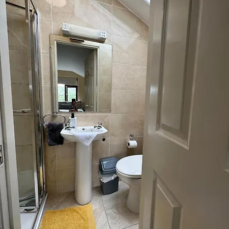 Edwards Cosy بيت ضيافة