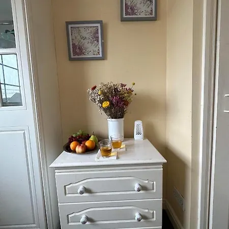 بيت ضيافة Edwards Cosy