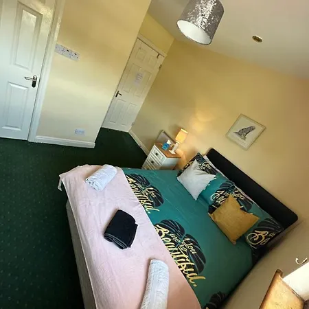 Edwards Cosy Konukevi 3*