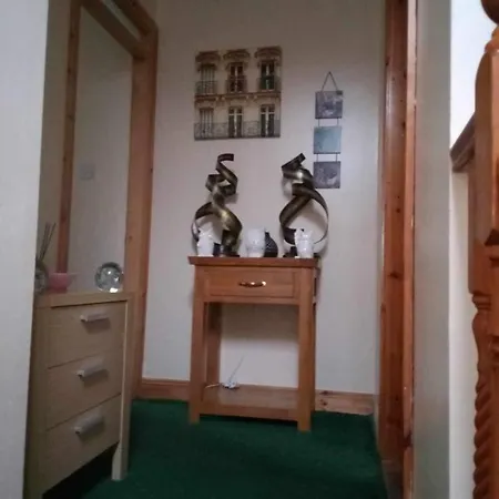 Edwards Cosy غالواي