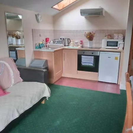 Edwards Cosy Konukevi Galway