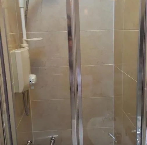 Edwards Cosy 3* Galway