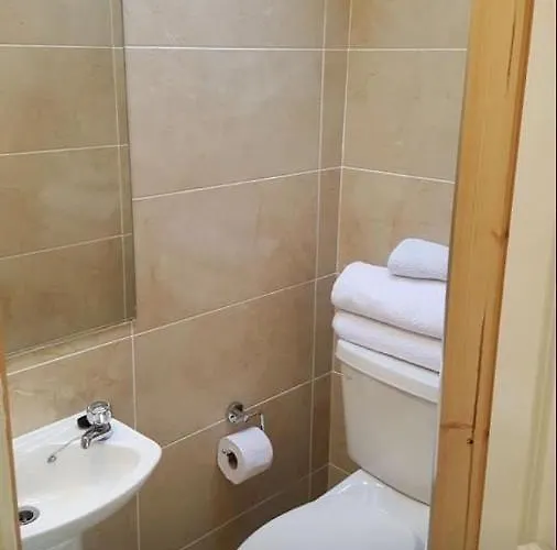 Edwards Cosy Guest house 3*