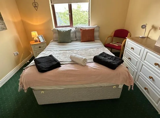 Edwards Cosy Guest house 3*