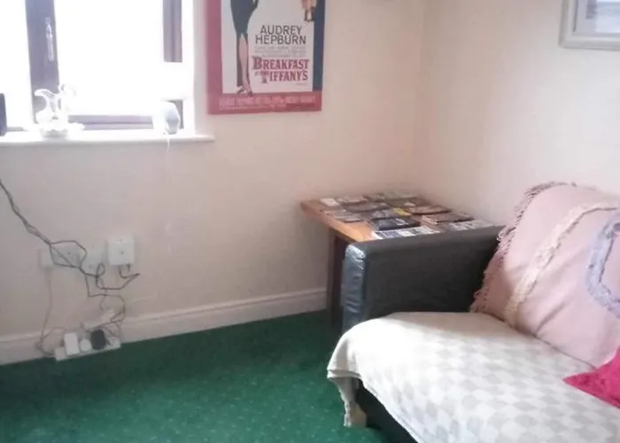 Edwards Cosy Guest house 3*