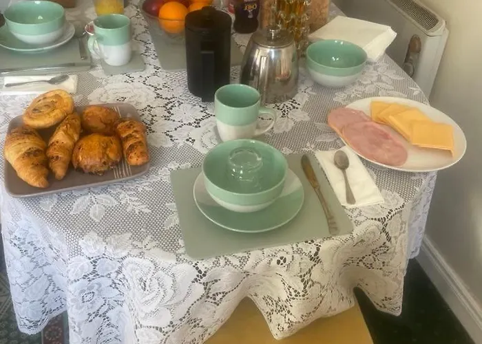 Edwards Cosy 3* Galway